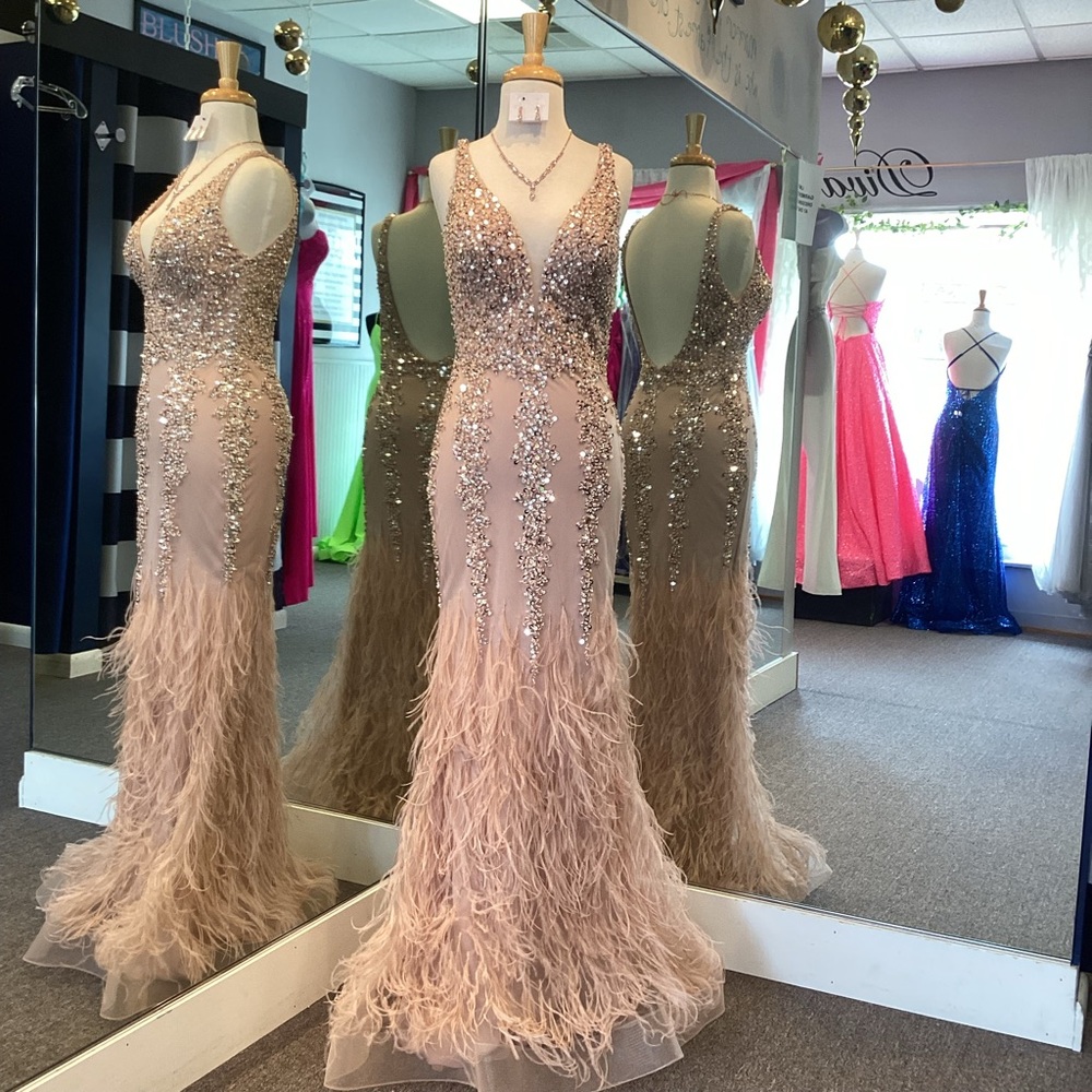 Jovani, size 4, blush. Including a couple of extra beads and sequins. Worn once.